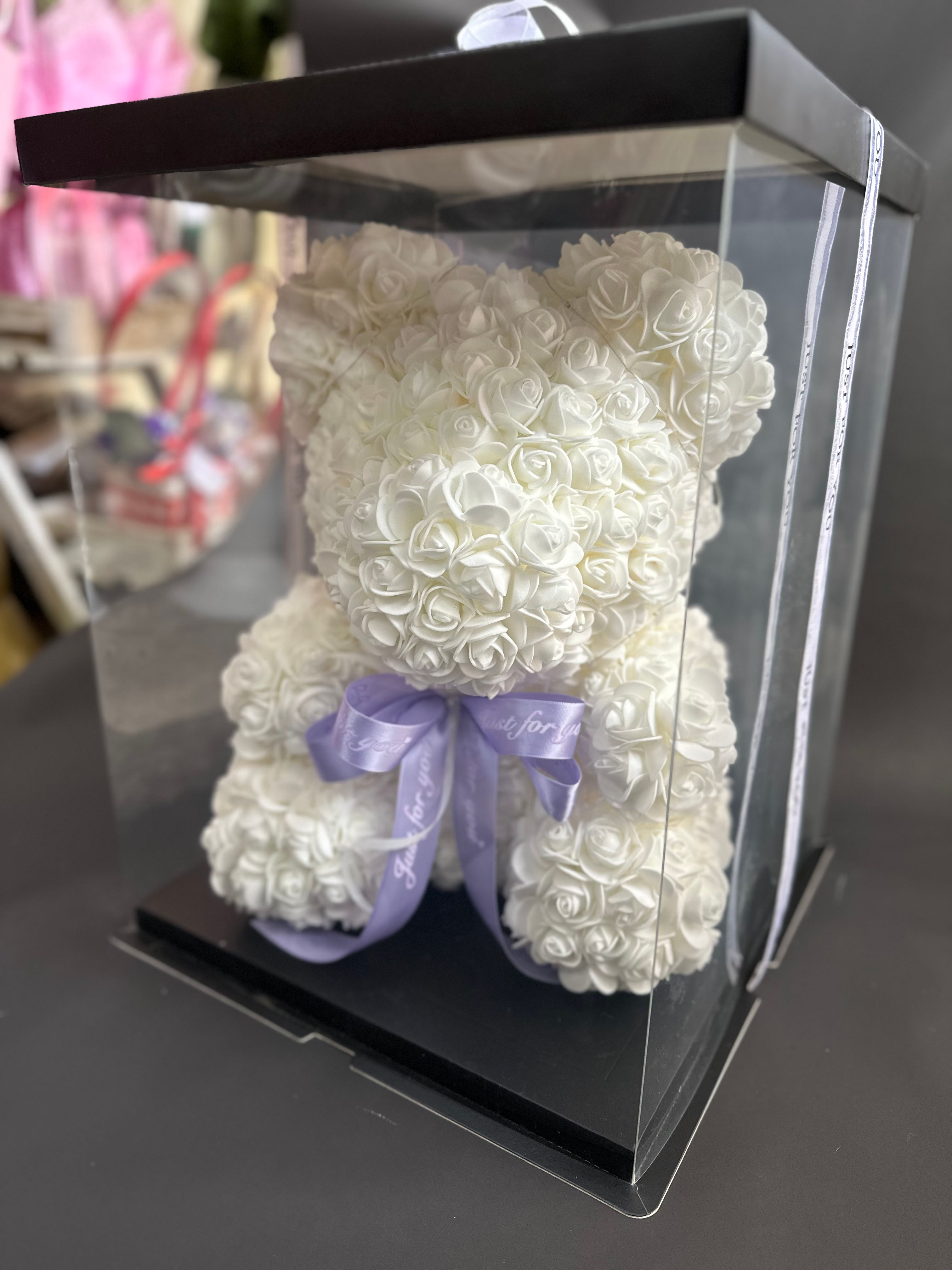 Мече от рози