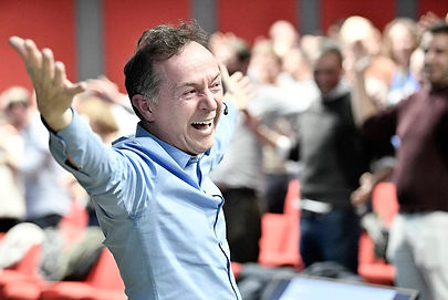 fabrice-loizeau-grand-sourire-yoga-du-rire-conference.jpeg