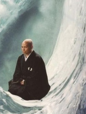 Mönch auf Welle_edited.jpg