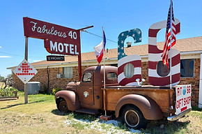 Fabulous 40s Motel