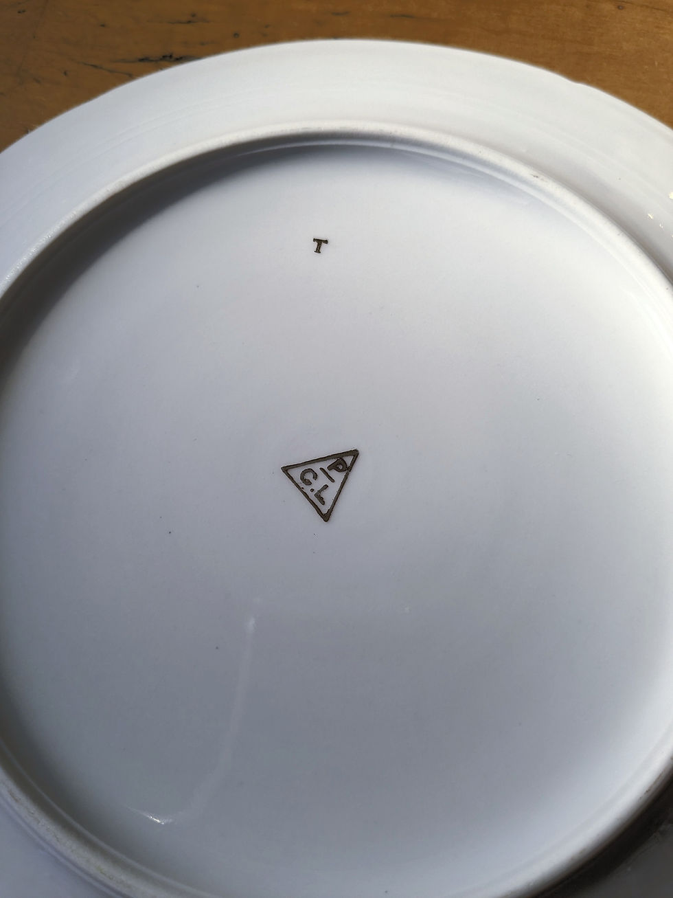 Thumbnail: Valentina lot de 4 assiettes plates 24 cm couronne dorée