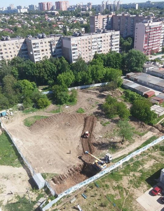 Зачем застройщик ЖК Чайка незаконно вырубил зеленые насаждения на территории предполагаемого строите