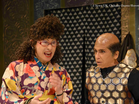 『ONE GREEN BOTTLE』at SOHO THEATRE