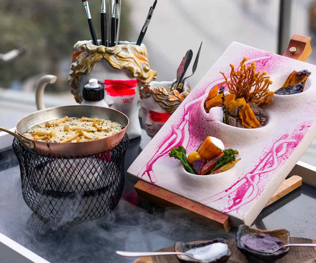 Porcelain ceramic glaze clay dubai pottery studio production