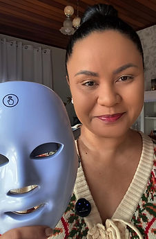 ugc vanhamazzaki skincare.jpeg