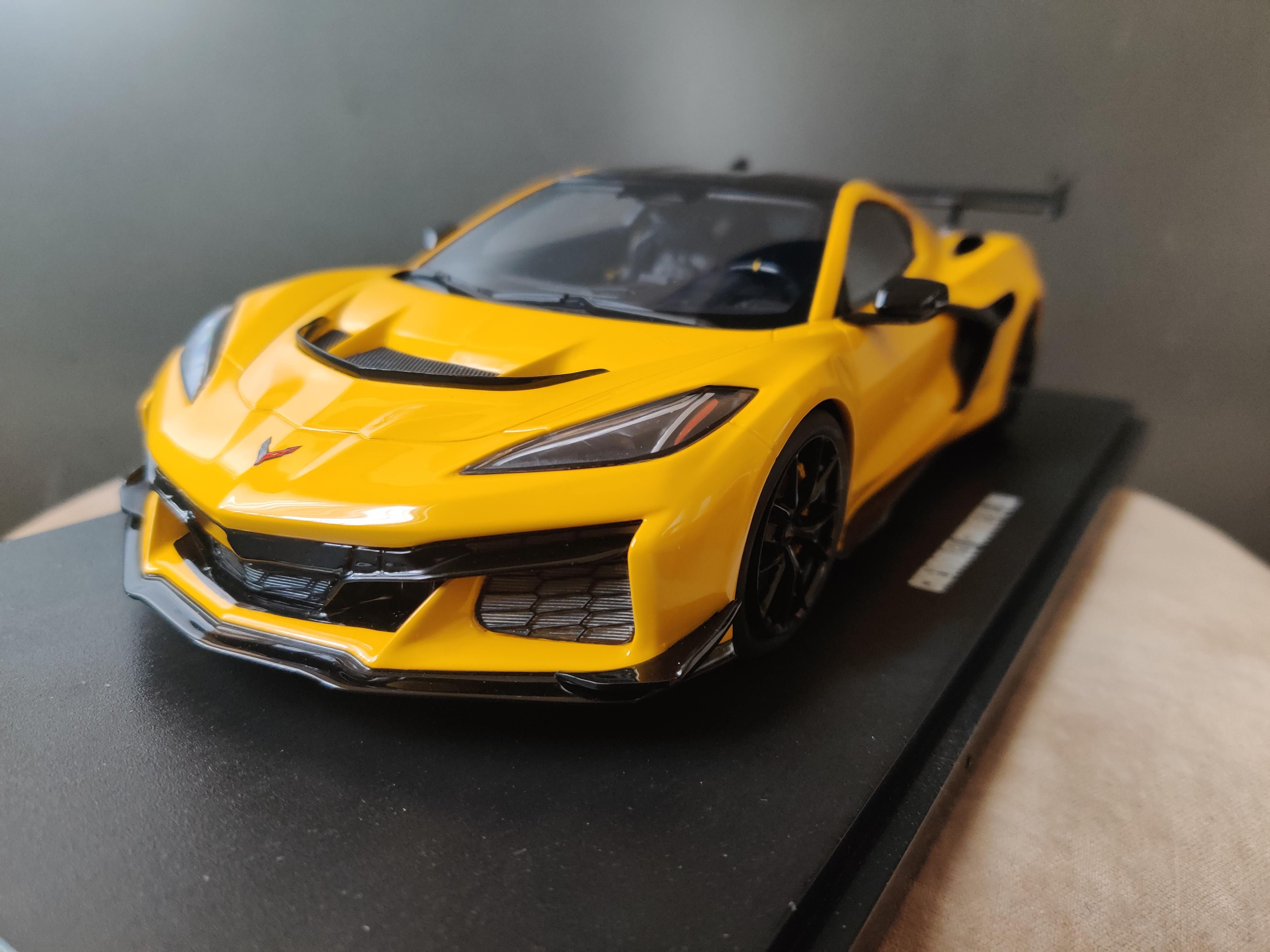 Chevrolet Corvette ZR1 C8 Gt Spirit GT528 1/18e.