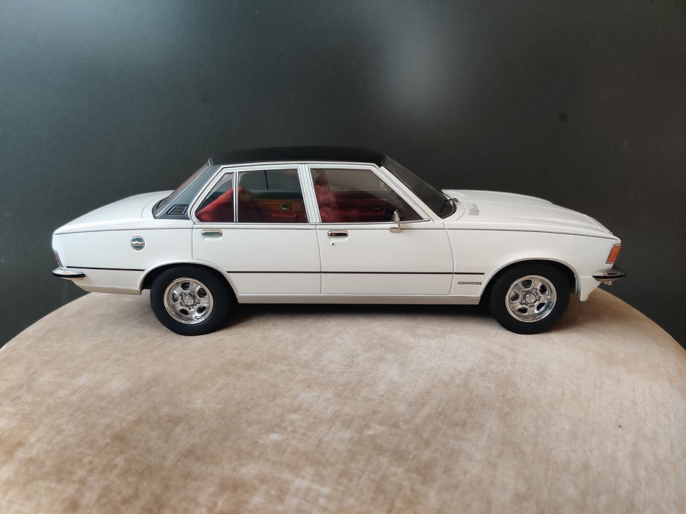 Miniature : Opel Commodore B MCG 1/18e