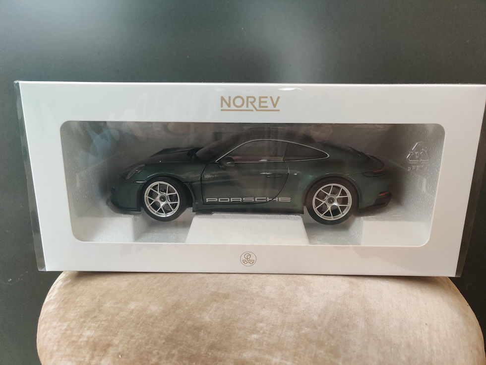 Thumbnail: Porsche 911 S/T 2023 Norev 1:18e.