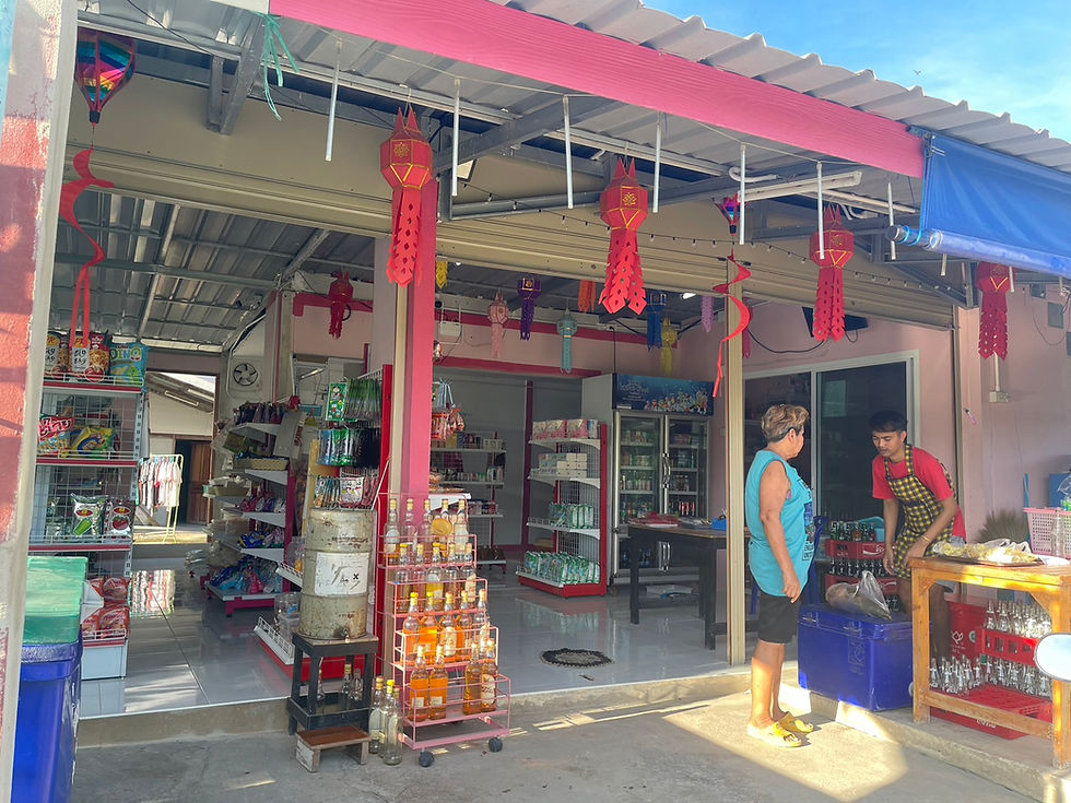2023-07-06-Siwa-Shop-outside-2.jpg