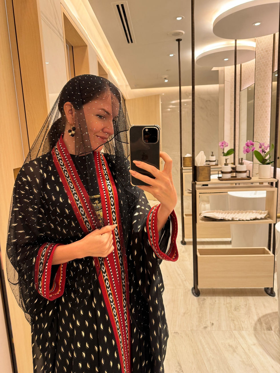 Thumbnail: Golden Splashes Black Sadu Tunic