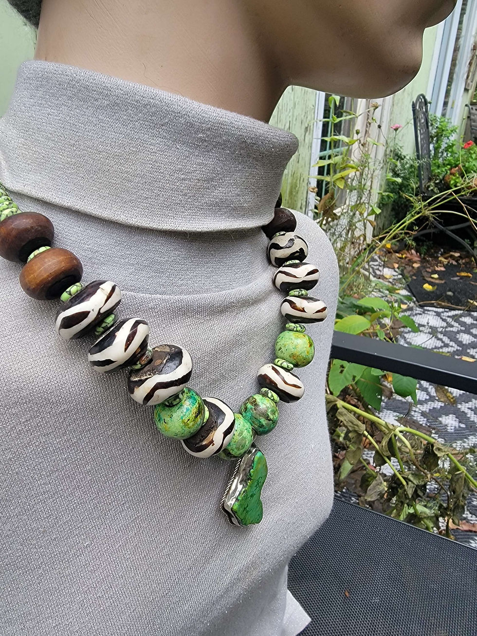 Miniatura: Gaspeite Turquoise Necklace