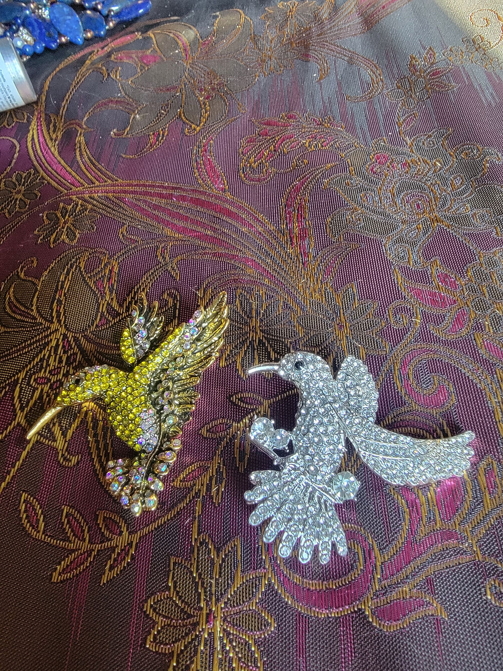 Thumbnail: Birds in Flight Brooches
