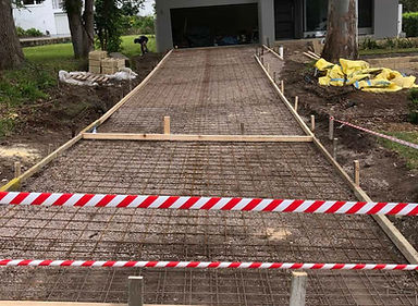 CONCRETE DRIVEWAY