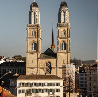 Cruise through the Zurich Old Town