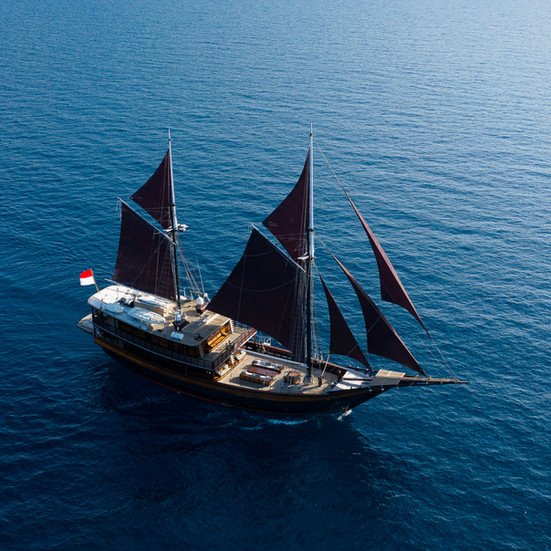 A unique sailing experience through the Indonesian Archipelago with Dunia Baru