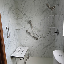 Modern walk-in shower installation in Kissimmee..jpg