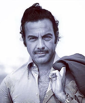 Ayhan Işık