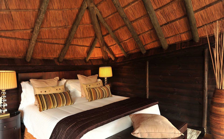 Serena Mivumo River Lodge