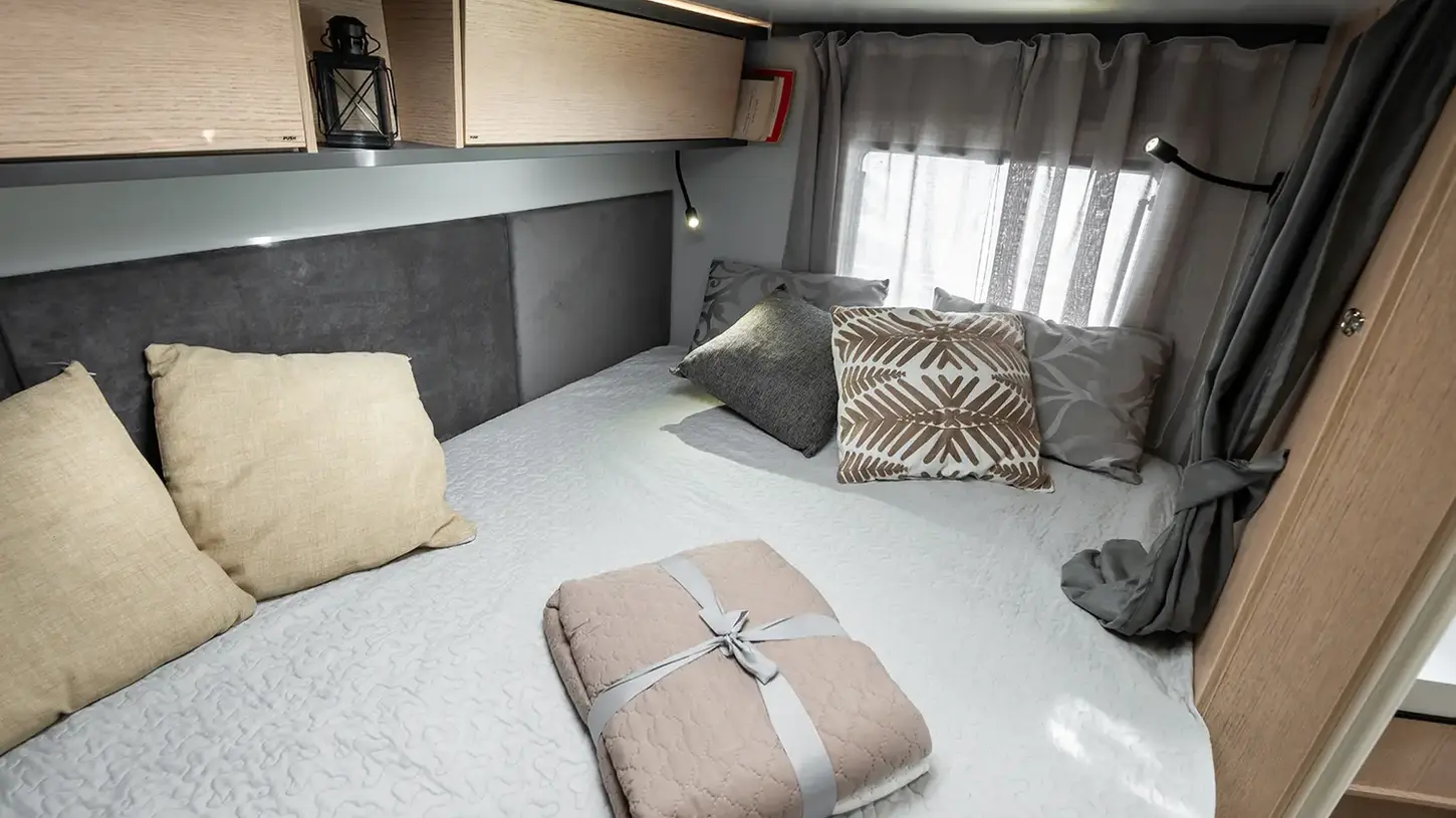 Foto interno Compact C60, sede Camping Garage a Novara