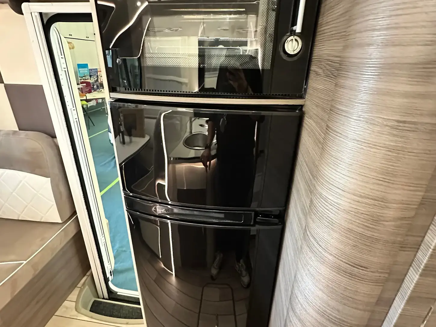 Foto interno Camper usato a Novara, MC LOUIS NEVIS 879 G fronte sede Camping Garage