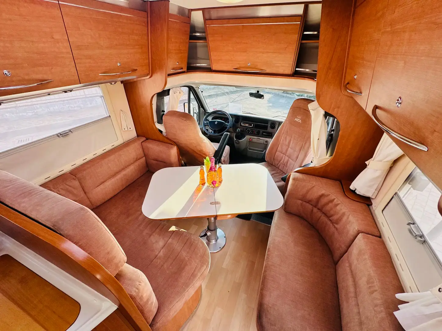 Foto interno Camper usato a Novara, ARCA P 674 LSX  fronte sede Camping Garage