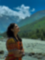 Exploring Boundless Horizons: Exclusive Interview with Rashi Choudhary: Retro Kolkata Global Edition