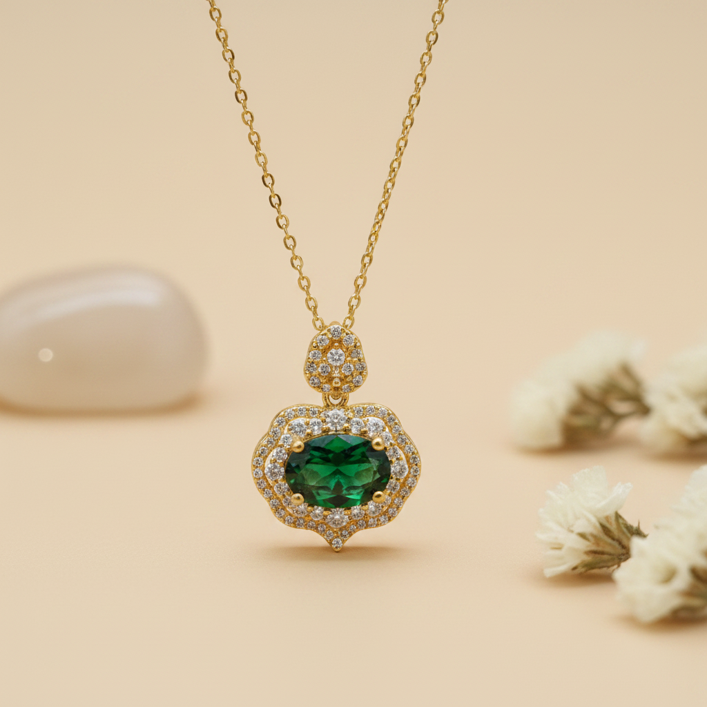 Émeraude Blossom Necklace