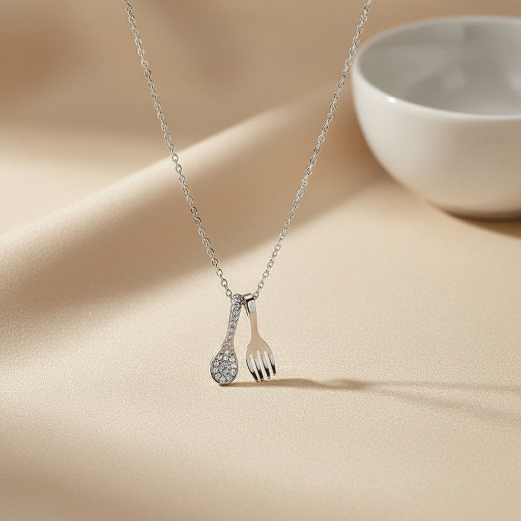 Petit Bistro Necklace