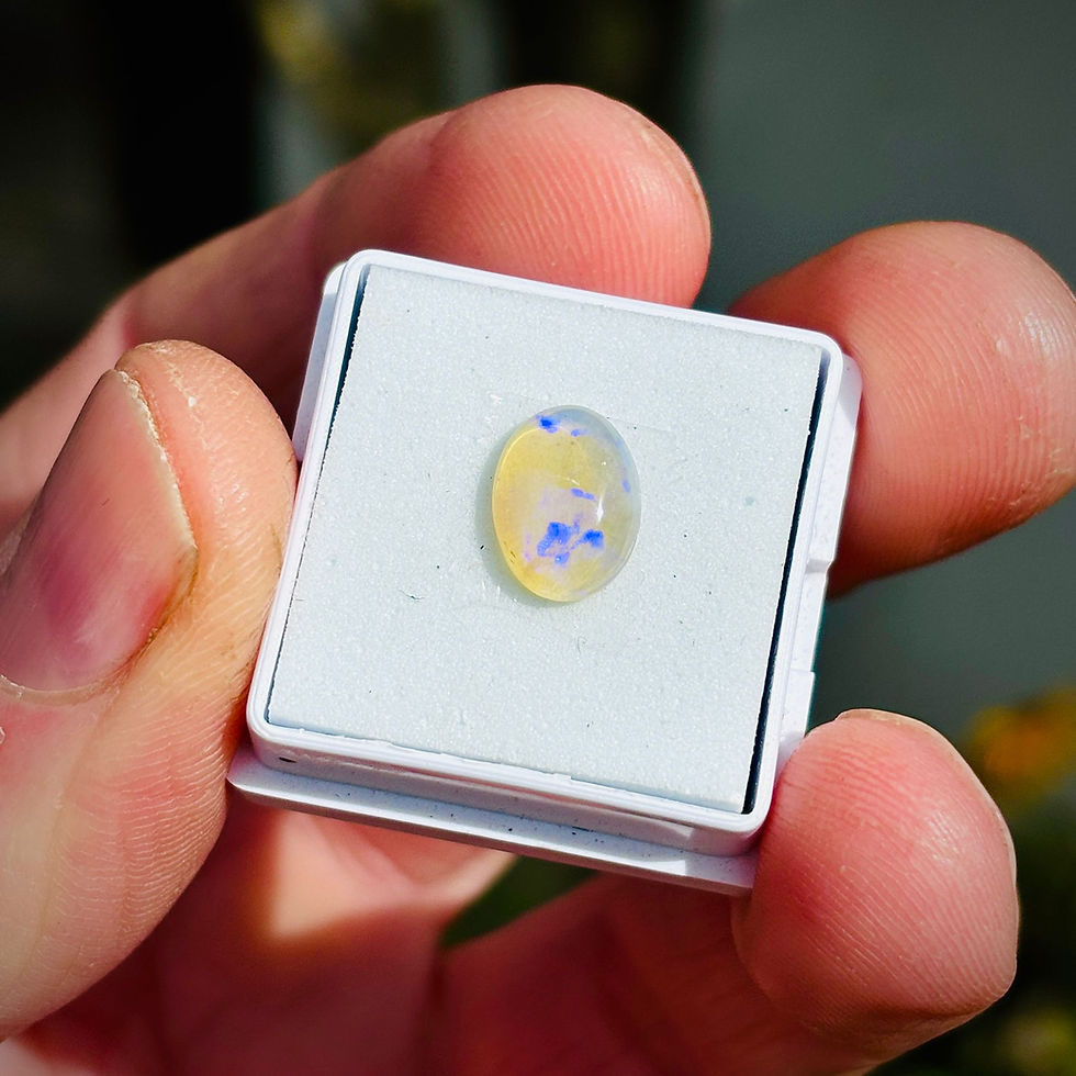 Mintabie Oval Crystal Opal 1.40crt - OPL173