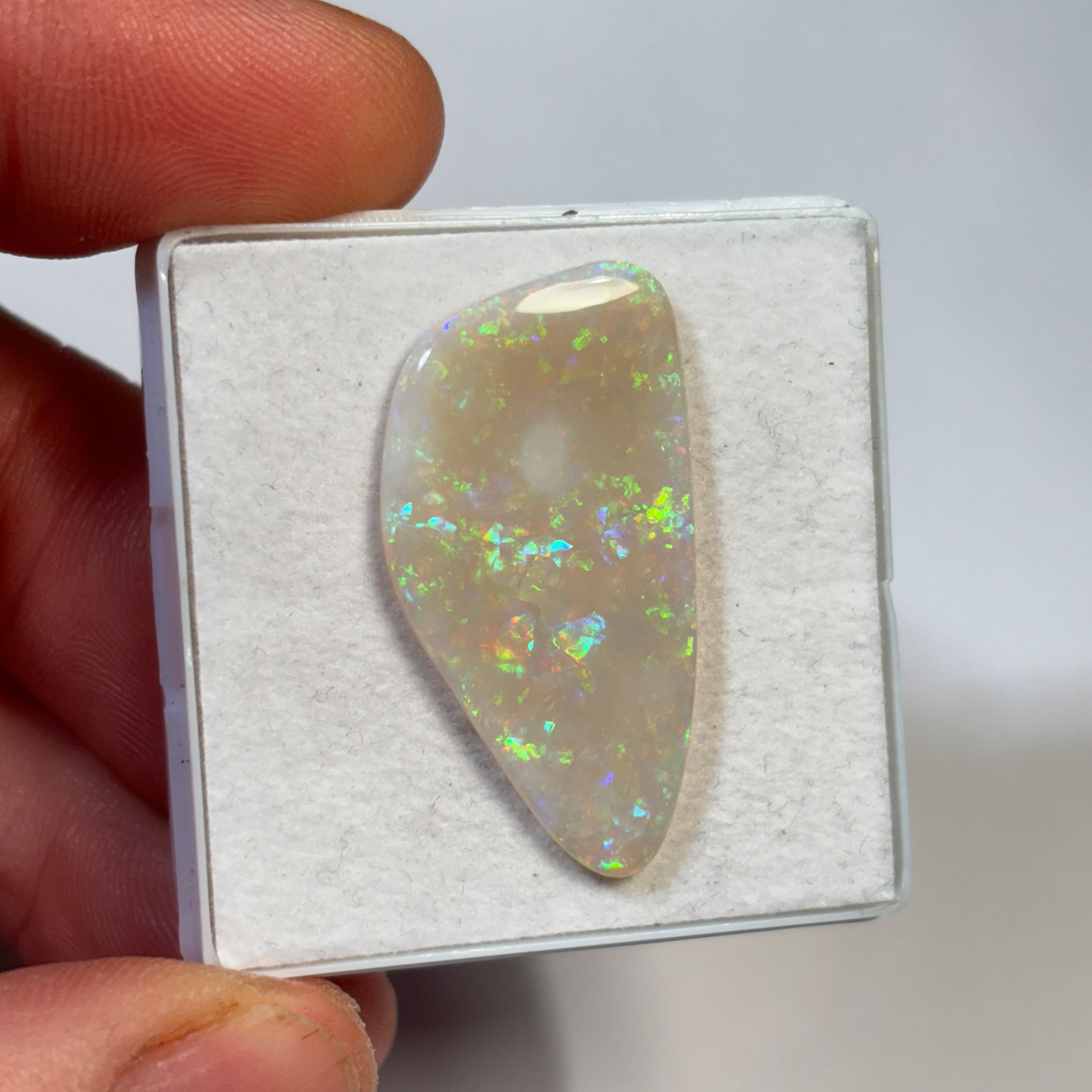 12.30 carat Mintabie white bar Opal - OPL099