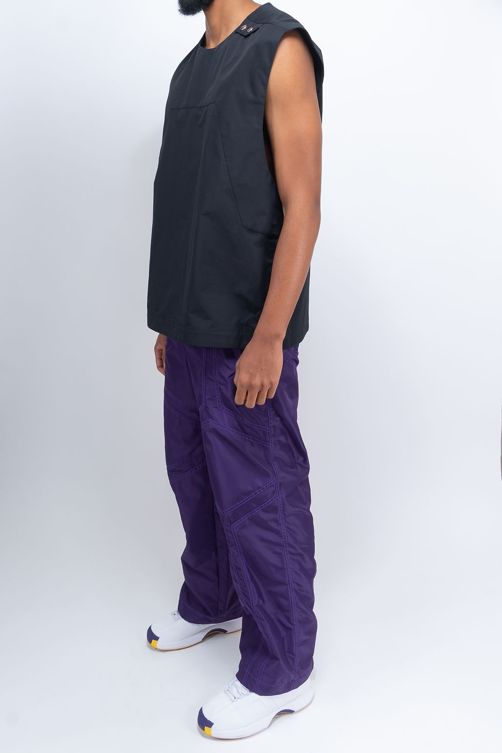 top sans manche , découpe signature - MAATOUT