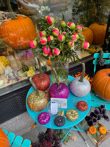 Fallglitteredpumpkins.HEIC