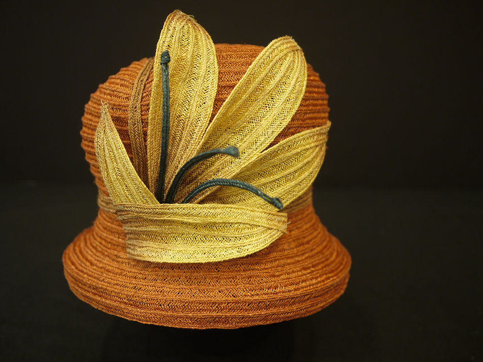 STRIP STRAW HAT:  Christine Casaus