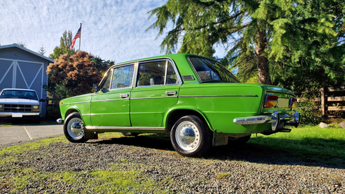 VAZ 2103 1983 green sedan | Soviet Cars In Usa