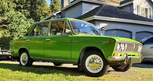VAZ 2103 1983 green sedan | Soviet Cars In Usa