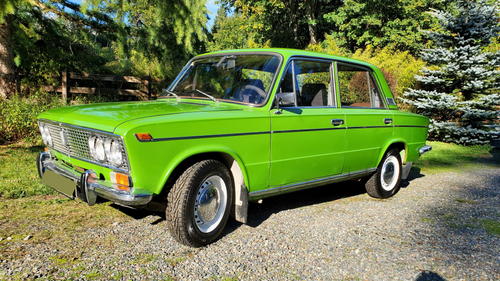 VAZ 2103 1983 green sedan | Soviet Cars In Usa