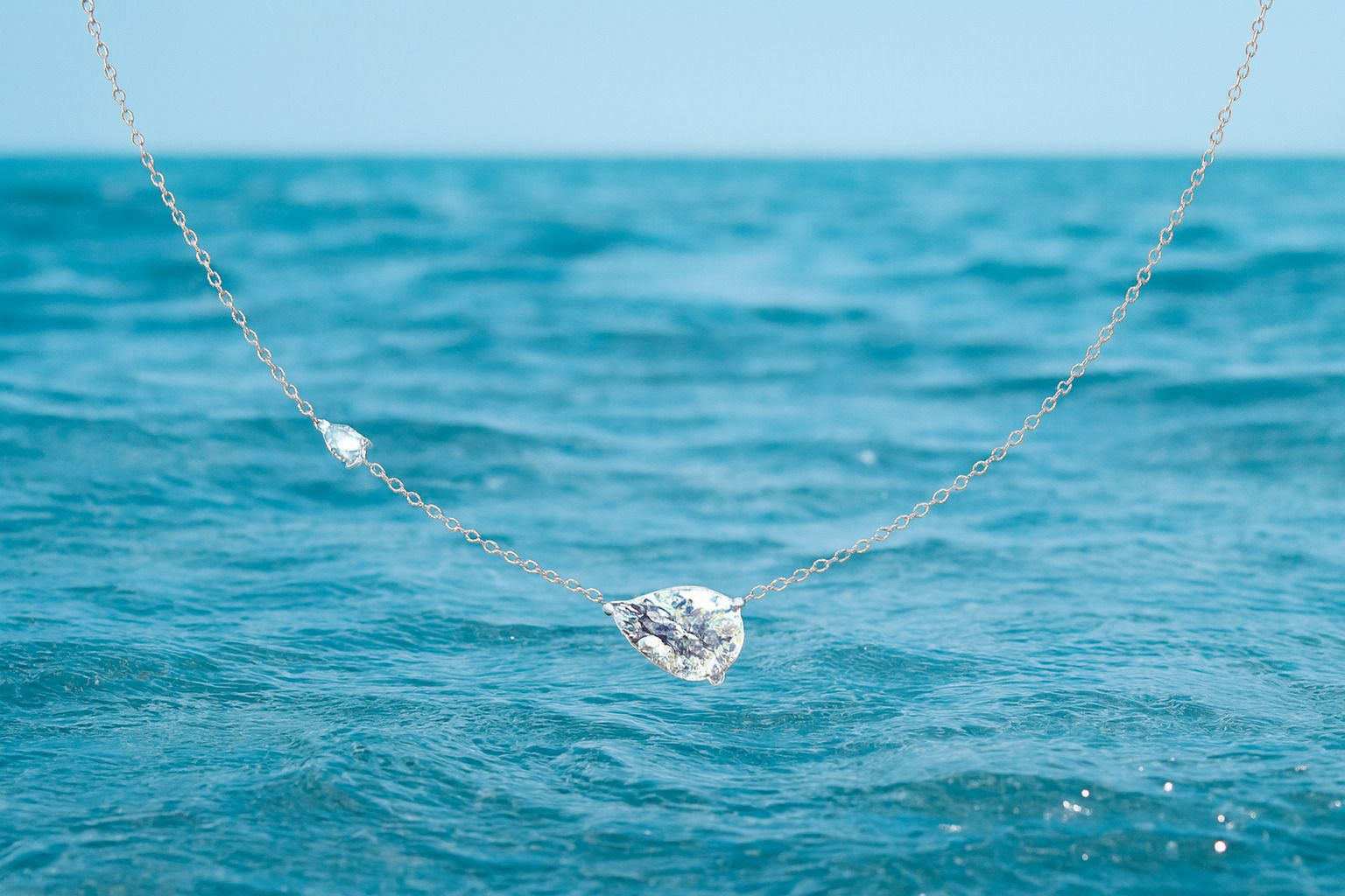 שרשרת טיפה וטיפה קטנה צדדית 