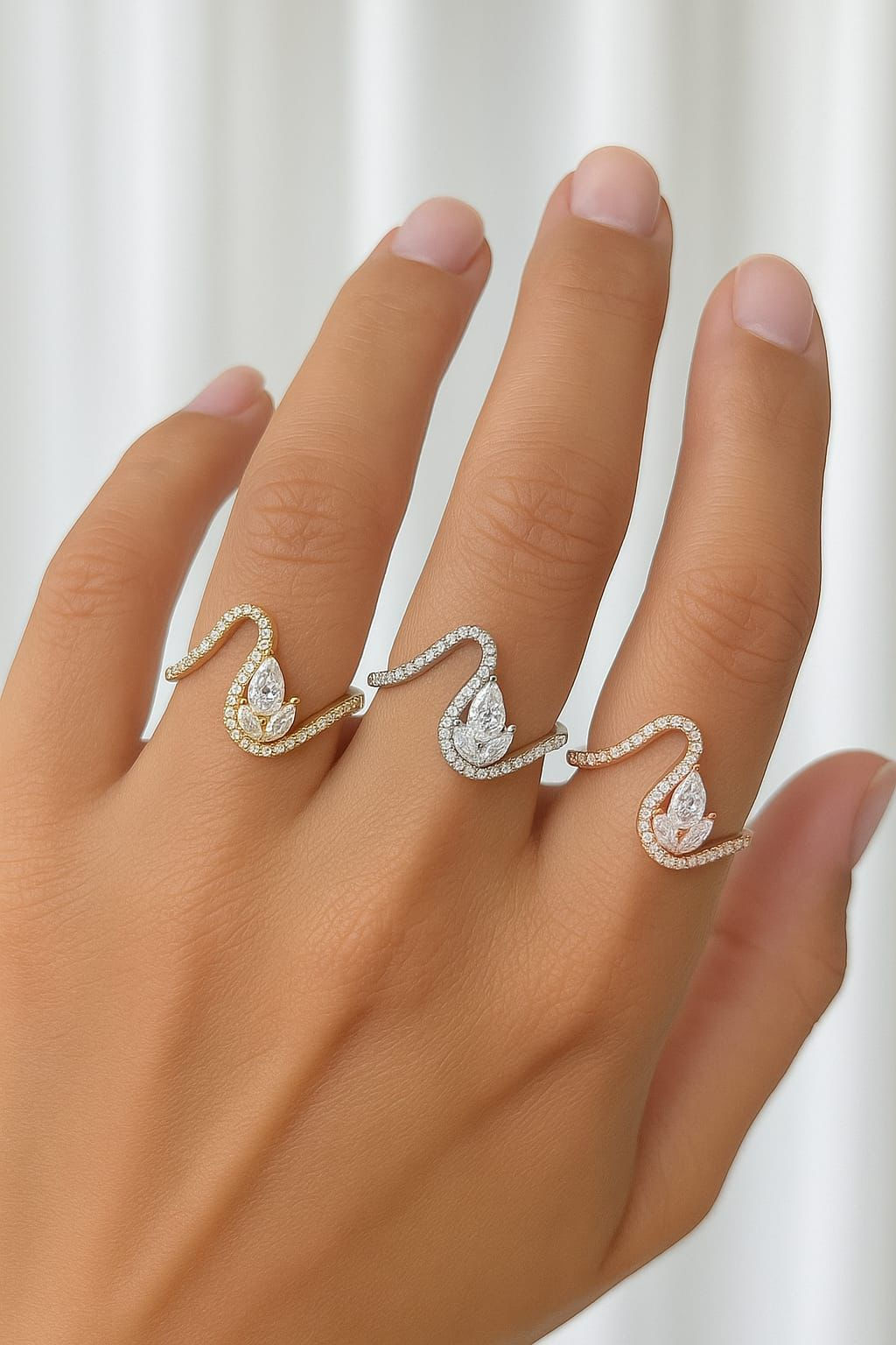 טבעת גל טיפות זרקונים