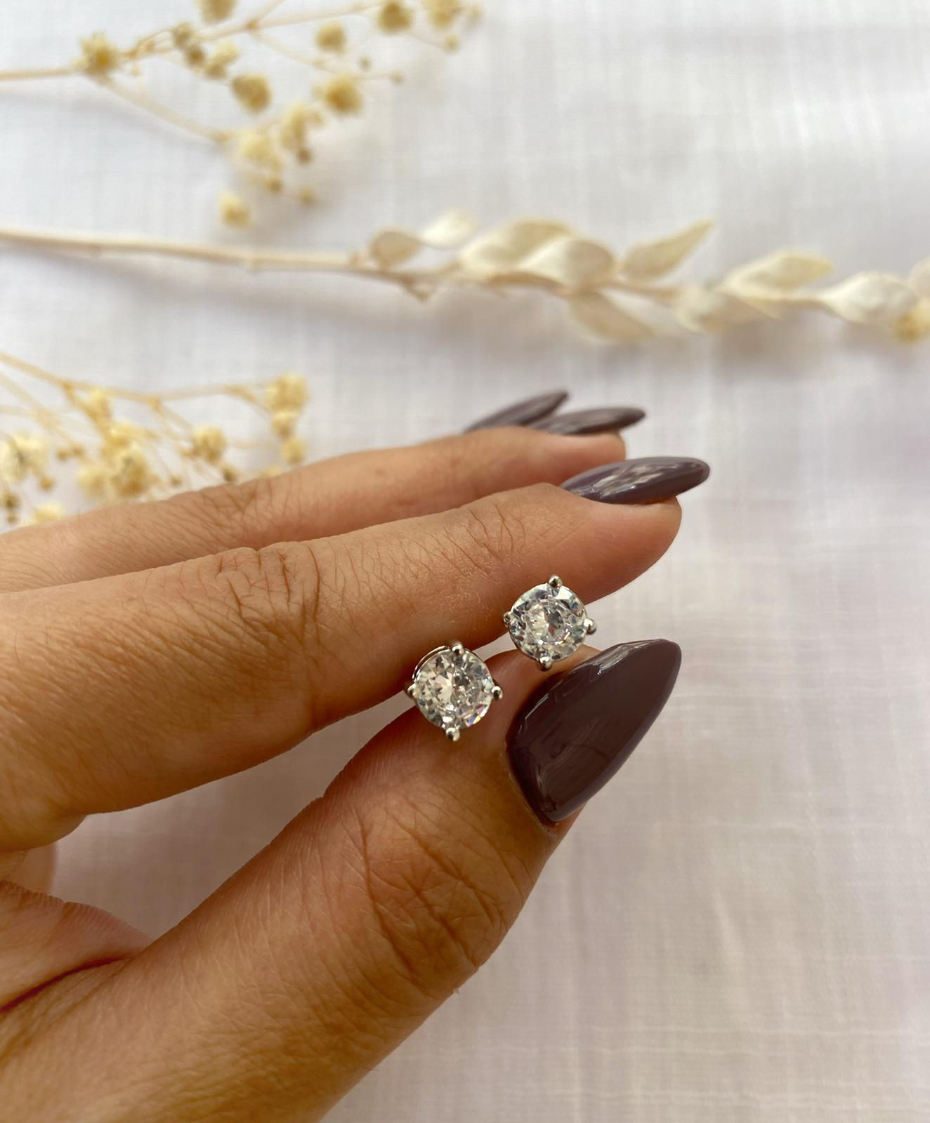 עגילי זרקון M