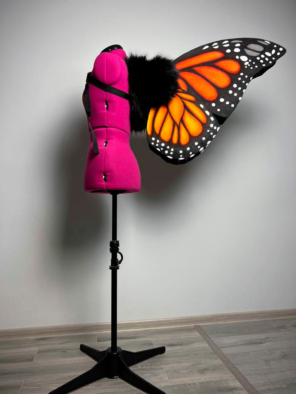 Thumbnail: Mechanical Monarch Butterfly Wings