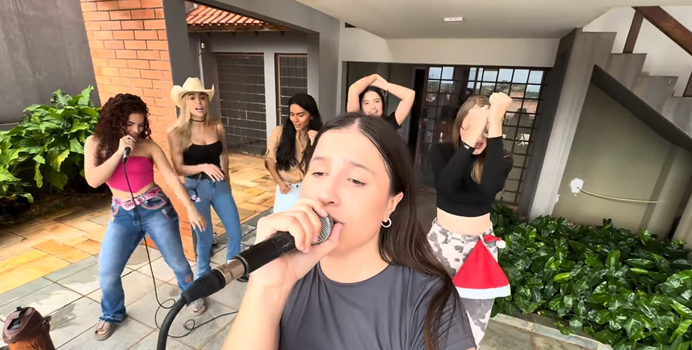 Integrantes da Resenha da Muierada cantam medley ao lado de Ana Castela em gravação que viralizou nas redes sociais.