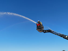 Feuerwehr Friesoythe trainiert Großeinsatz im Gewerbegebiet