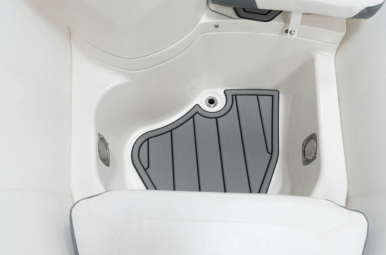 2022 Zodiac Yachtline 490 NEO Console RIB with Yamaha F90LB Outboard