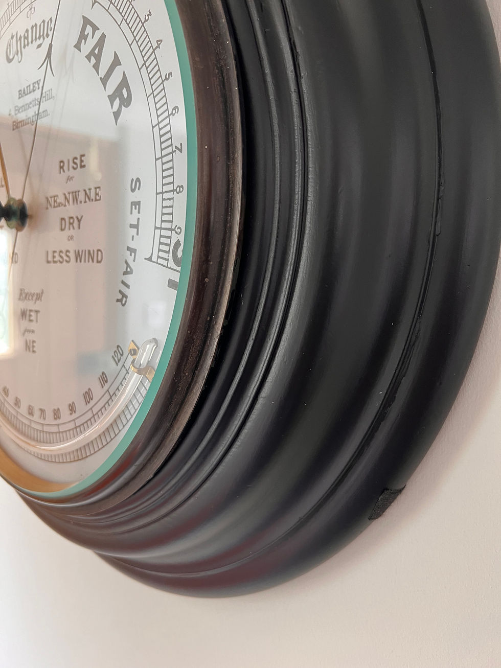 Thumbnail: Huge Public Display Barometer