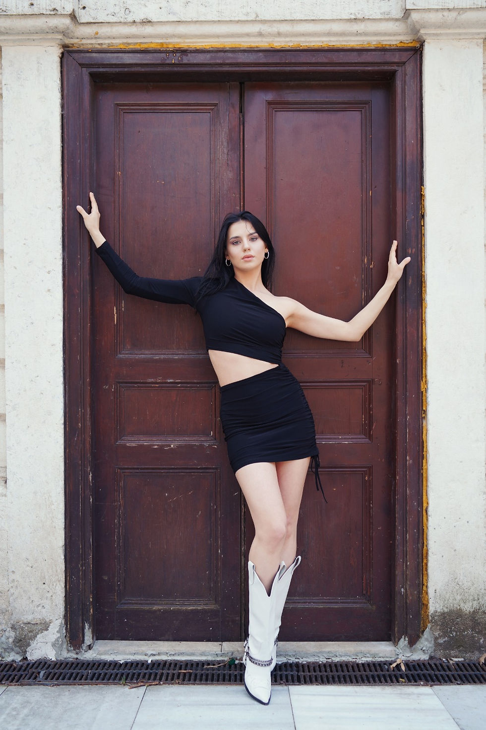 Küçük resim: Julia Cut Out Detaylı Siyah Elbise