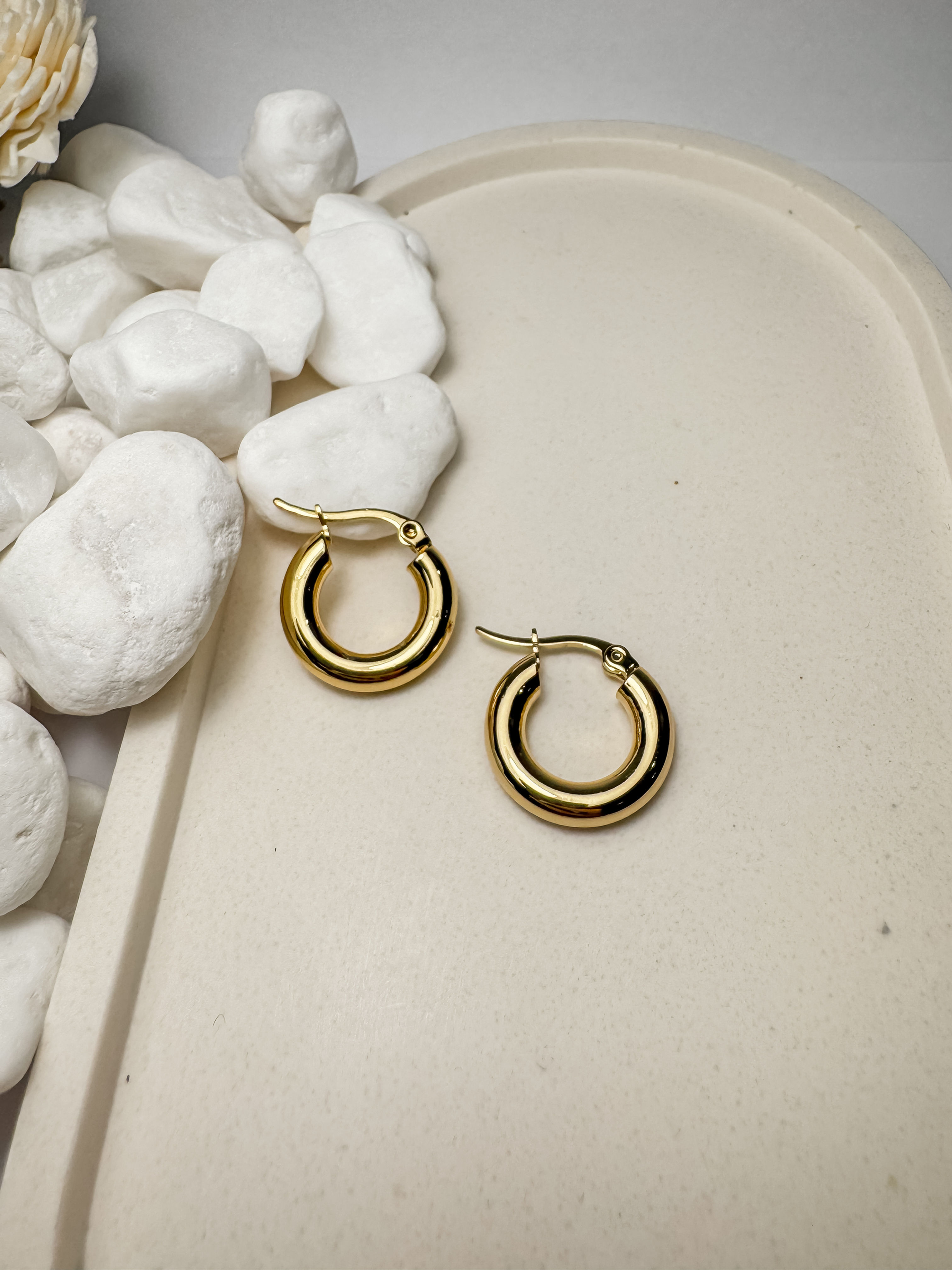 Golden Eterna Hoops