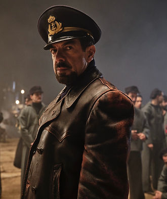 Favino Todaro Comandante.jpg