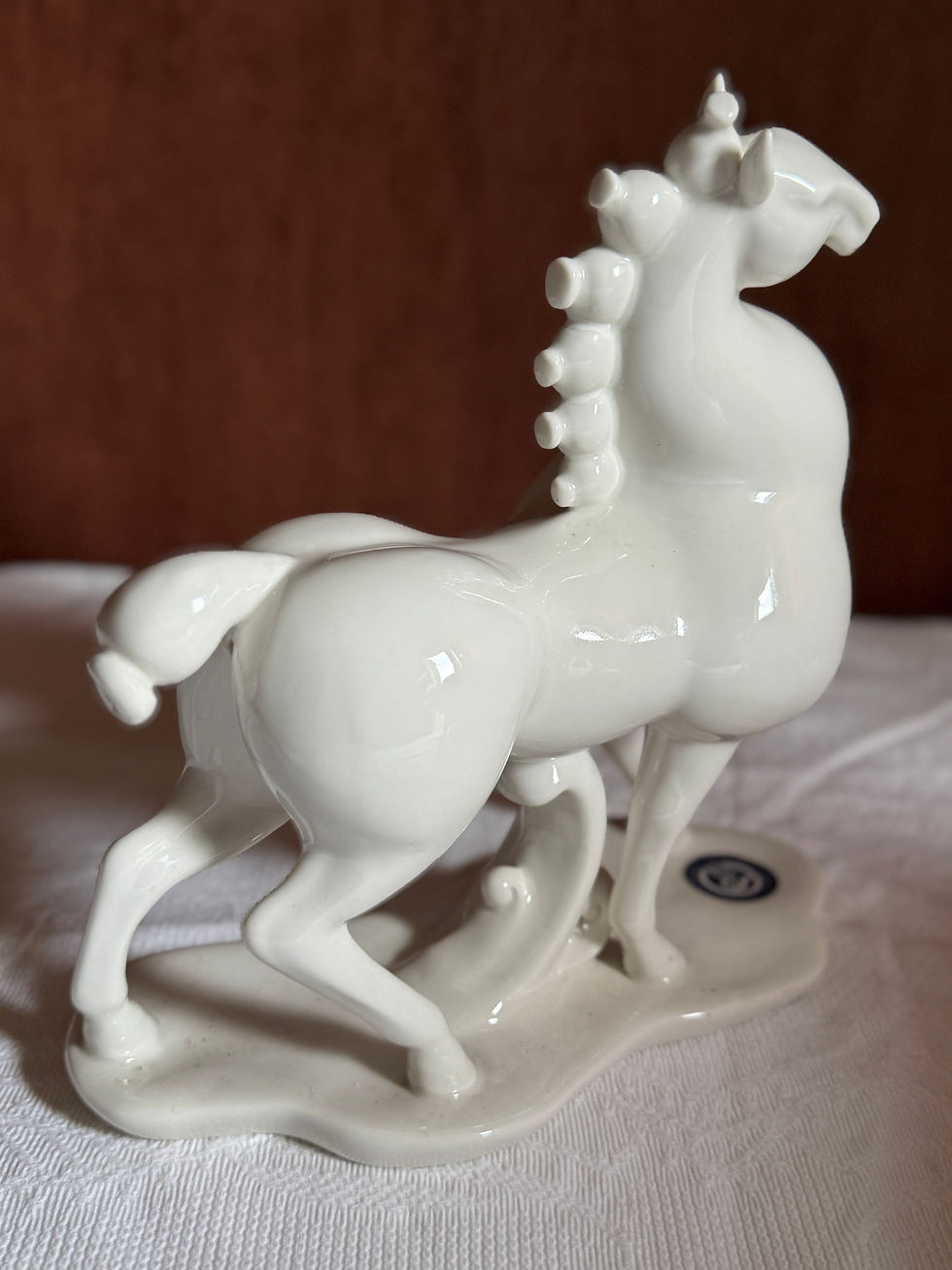 Miniature : Statue de cheval en céramique blanche
