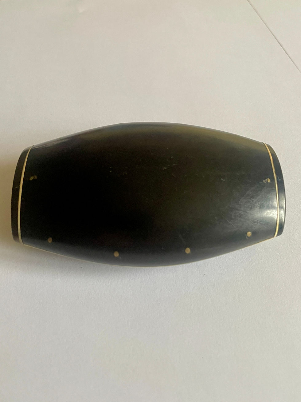 Miniature : Tabatière en bois noirci et laiton Napoléon III.