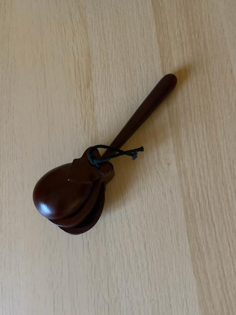 Castañuelas con eje